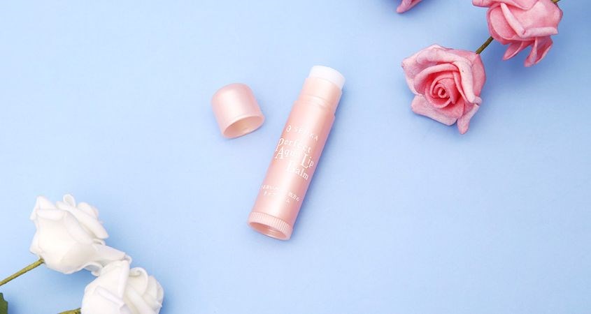 Son dưỡng cấp ẩm không màu Senka Perfect Aqua Lip Balm 4.5g