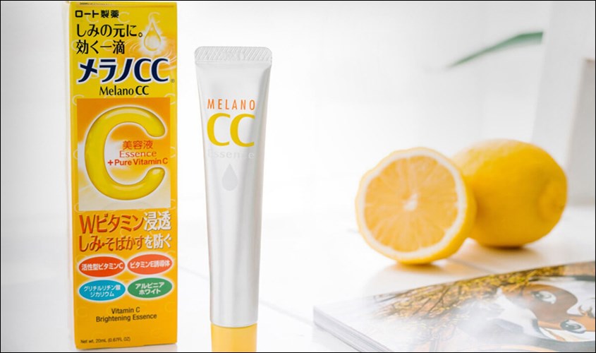 Serum Melano CC có thiết kế dạng tuýp nhôm, vỏ nắp màu vàng chanh