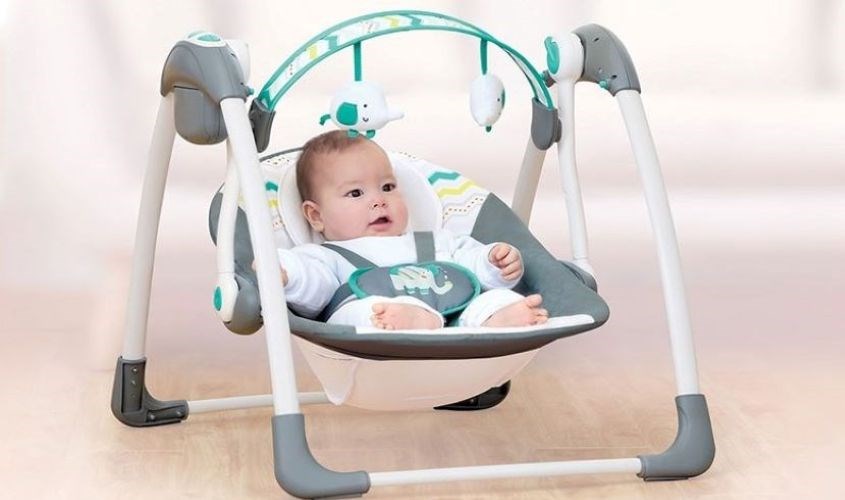 Ghế rung có đai thắt an toàn cho bé