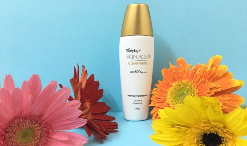 Sữa chống nắng dưỡng trắng cho da dầu và da hỗn hợp Sunplay Skin Aqua Clear White SPF 50+ PA++++ 25g