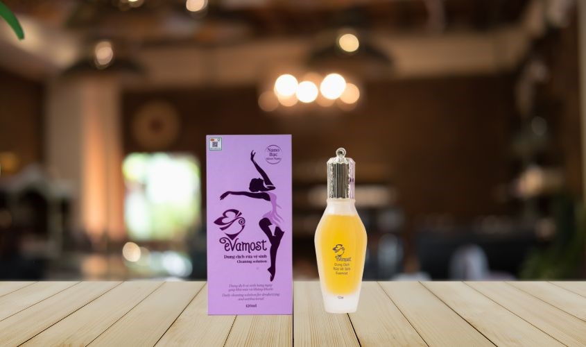 Dung dịch vệ sinh Evamost được chiết xuất từ thành phần an toàn, lành tính Dung dịch vệ sinh Evamost được chiết xuất từ thành phần an toàn, lành tính
