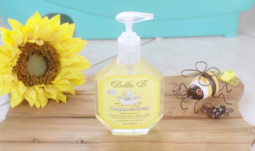 Bella B Bee Gone Cradle Cap được điều chế từ các thành phần là hữu cơ thiên nhiên, an toàn với làn da