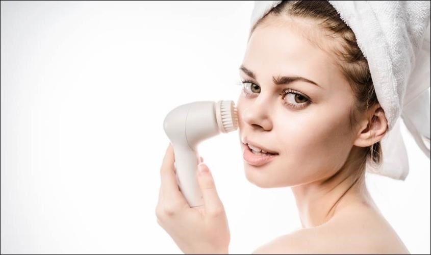 Máy rửa mặt Clarisonic Mia 2 giúp làm sạch sâu hiệu quả