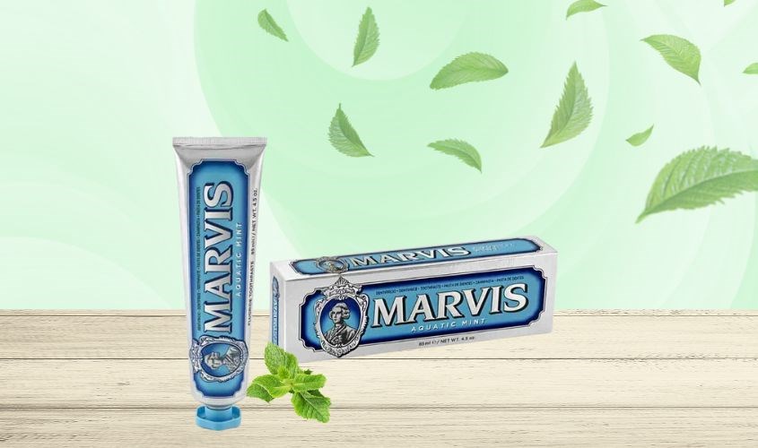 Kem đánh răng Marvis Whitening Mint với hương bạc hà the mát