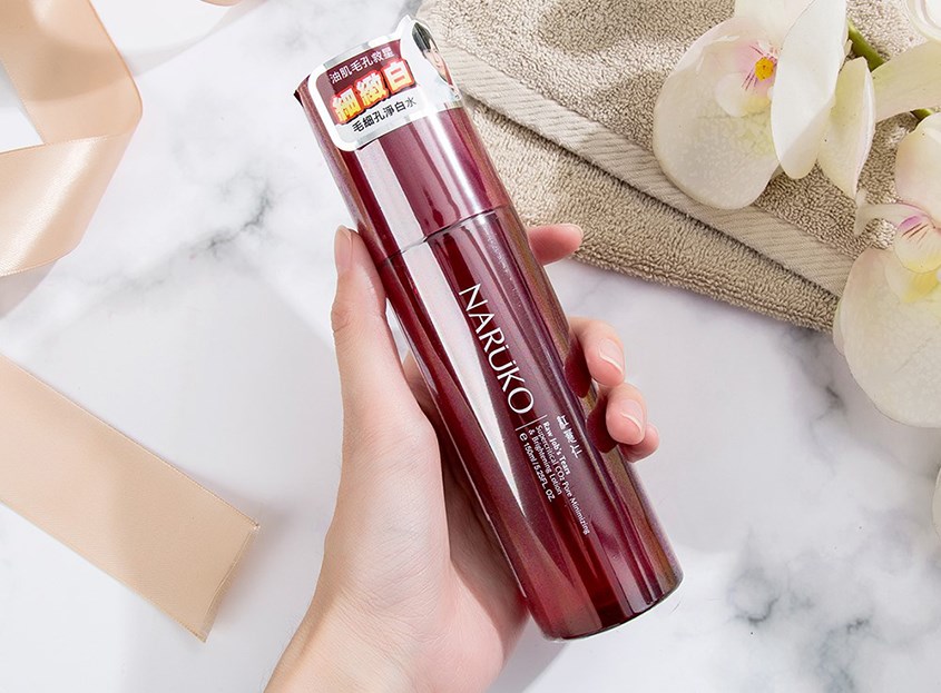 Naruko RJT Supercritical CO2 Pore Minimizing and Brightening Lotion