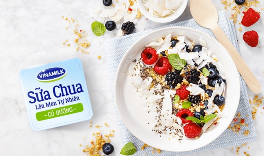 Lốc 4 hộp sữa chua có đường Vinamilk 100g