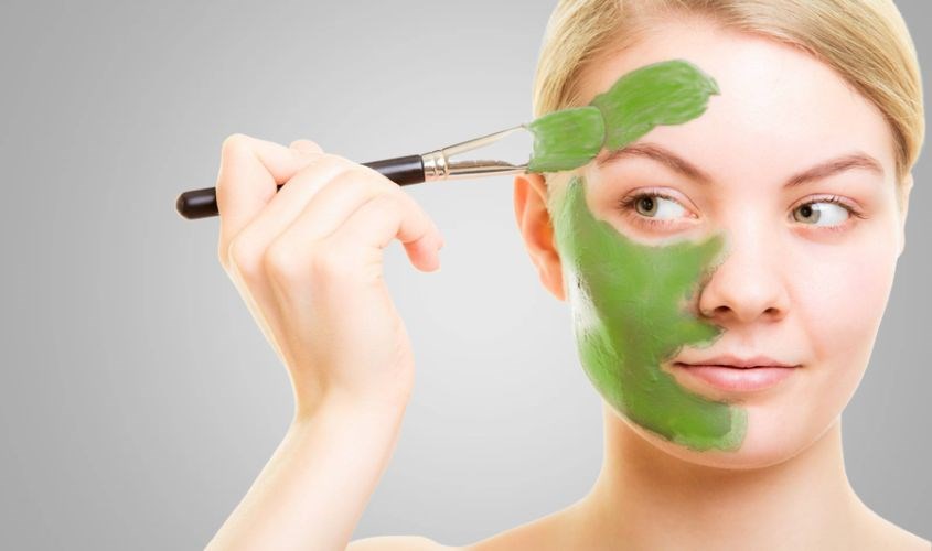 Những lưu ý khi đắp mặt nạ trà xanh sữa tươi bạn cần biết
