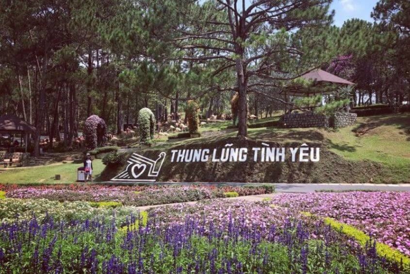 Khu vui chơi cho trẻ - Thung lũng tình yêu