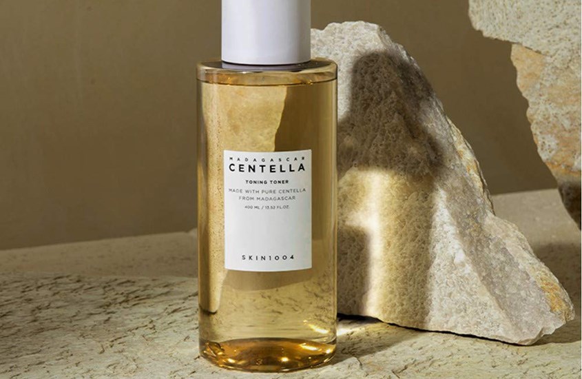 Toner phục hồi da Skin1004 Madagascar Centella Toning chiết xuất Rau Má 210 ml chứa vitamin B3
