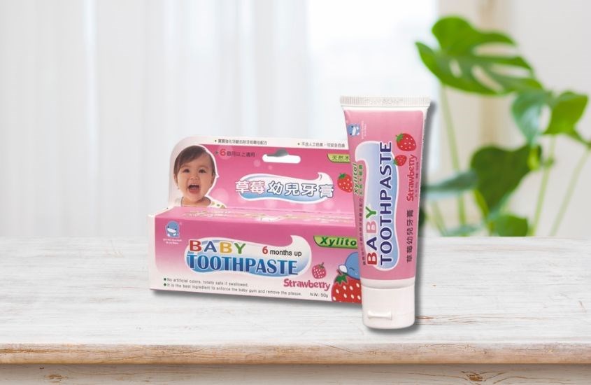 Kem đánh răng cho bé từ 6 tháng KuKu hương dâu 50g