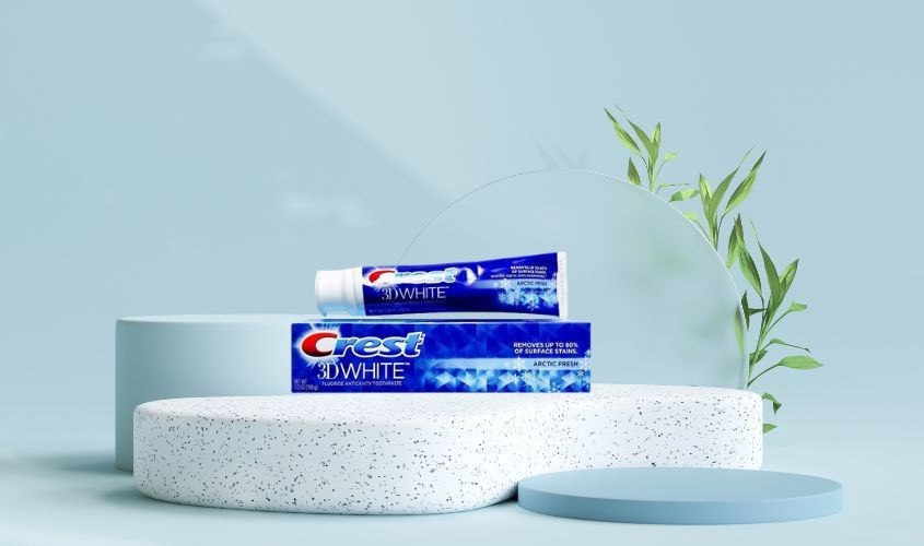 Kem đánh răng Crest