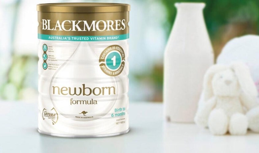 Sữa bột Blackmores NewBorn Formula số 1 hương vani 900g (0 - 6 tháng)