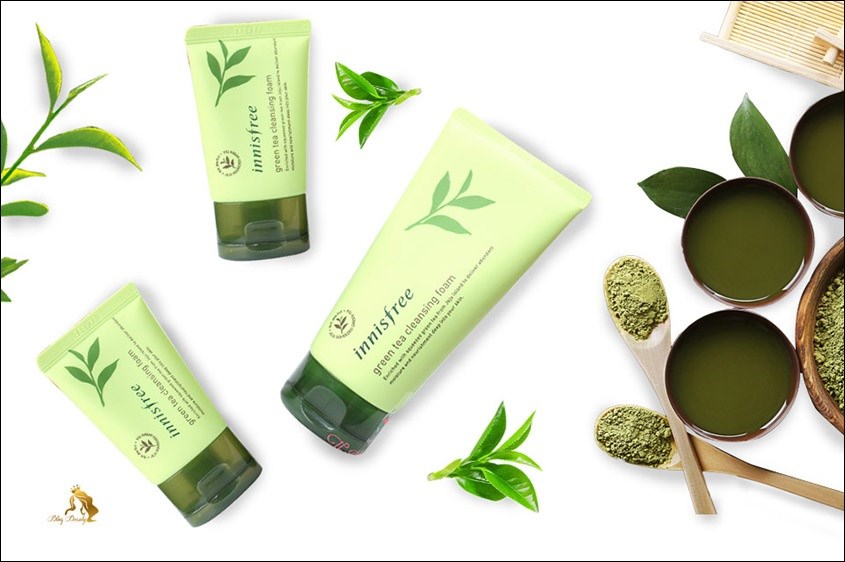 Sữa rửa mặt Innisfree Green Tea Cleansing Foam có thành phần tự nhiên