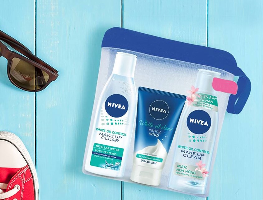 Sữa rửa mặt Nivea White Oil Clear Caring Whip