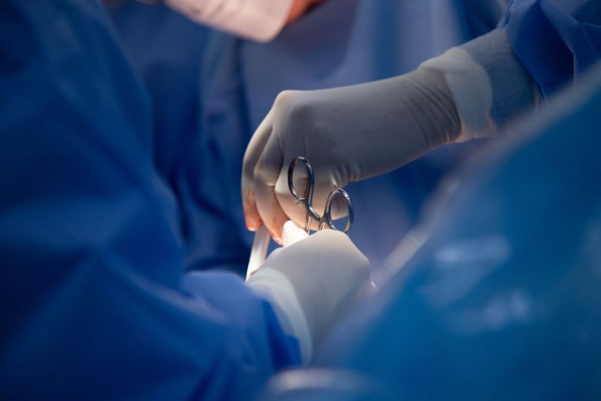 Chỉ định mổ lấy thai là gì