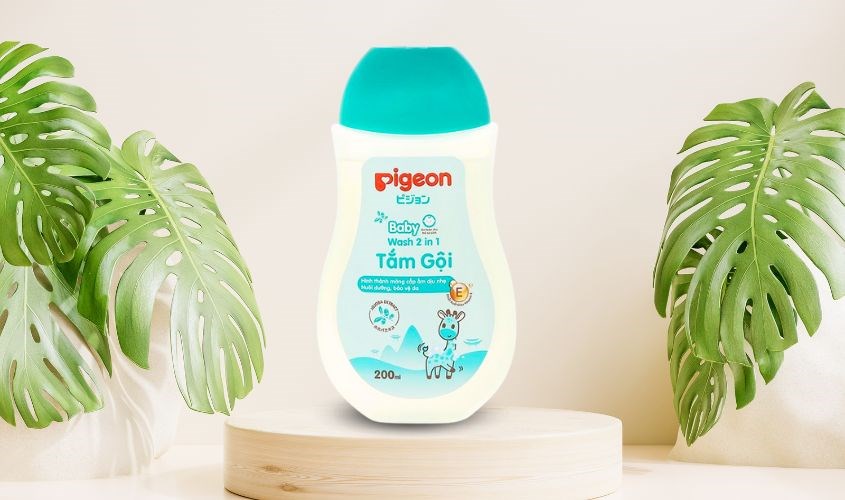 Sữa tắm & gội 2in1 cho bé Pigeon chiết xuất Jojoba 200 m
