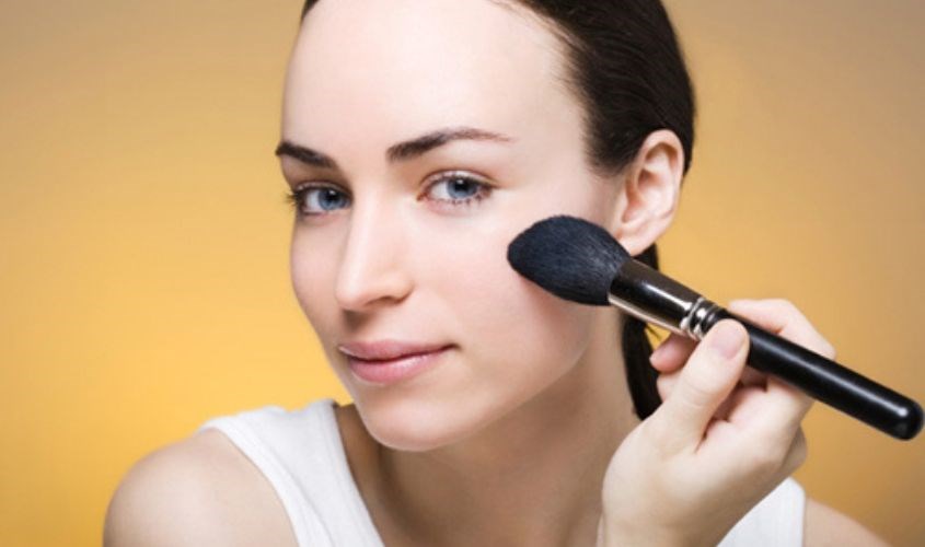 Chọn loại có tone màu phù hợp với làn da của mình