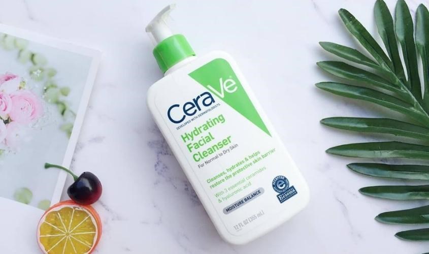 Sữa rửa mặt Cerave giúp làm sạch nhẹ dịu và không gây khô rát