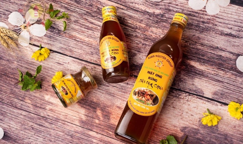 Mật ong rừng nguyên chất pha sữa ong chúa Xuân Nguyên 500 ml