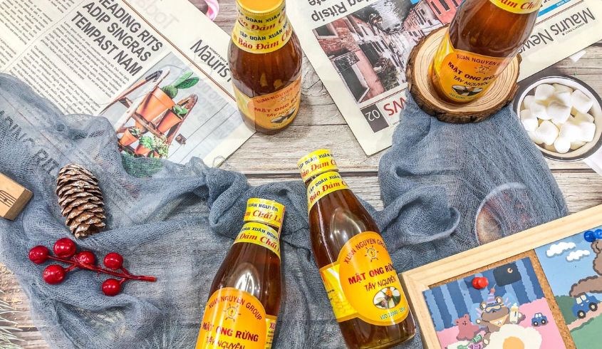 Mật ong rừng Tây Nguyên Xuân Nguyên chai 200 ml