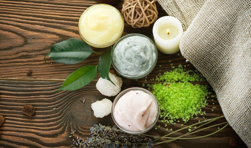 Ưu tiên lựa chọn mặt nạ có thành phần tự nhiên, lành tính, không gây kích da