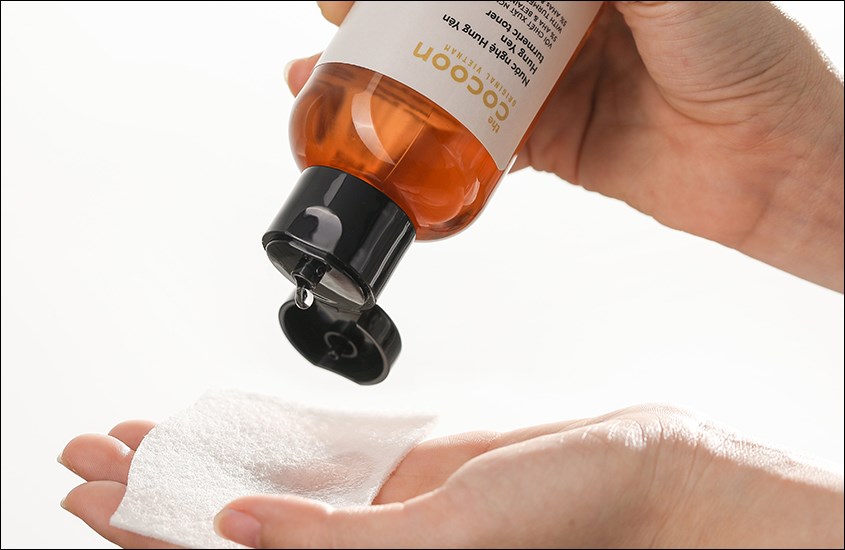 Thiết kế nắp bật có đầu nhỏ