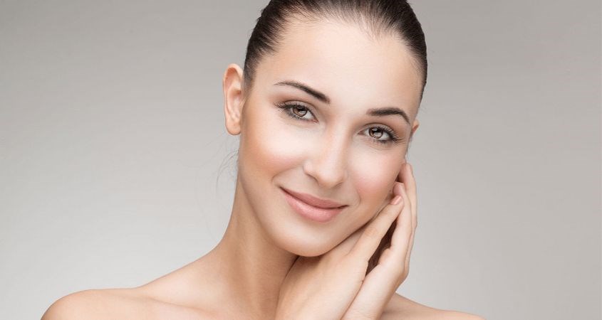 Làm se khít lỗ chân lông, góp phần giúp dưỡng trắng da