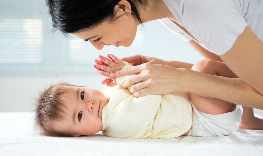 Friso Gold 3 giúp mẹ yên tâm cho sức khỏe của bé