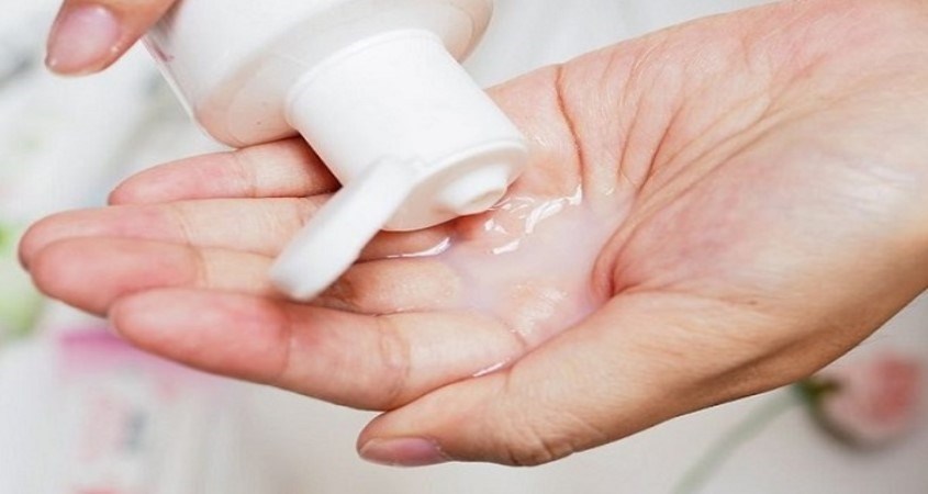 Nam giới xài được dung dịch vệ sinh nữ nhưng không nên dùng lâu dài