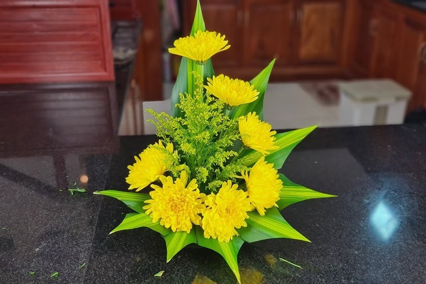 Gợi ý cách cắm hoa cúc tuyệt đẹp mà mẹ nên biết