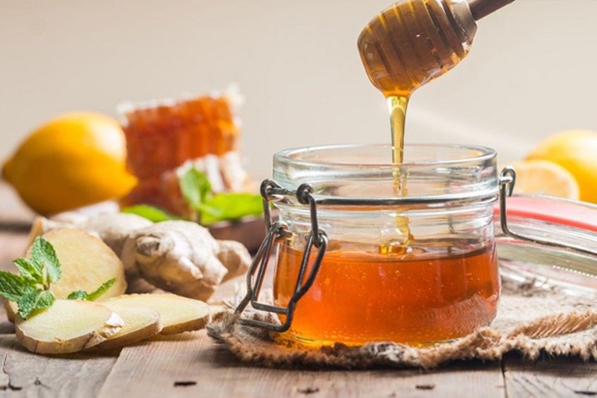 Trị mụn trứng cá bằng dân gian với mật ong