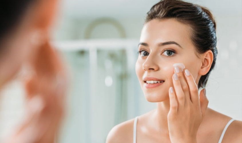 Than hoạt tính còn có tác dụng làm dịu sự kích ứng da, ngứa rát