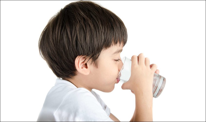 Uống nhiều nước khi bị viêm ruột thừa ở trẻ em