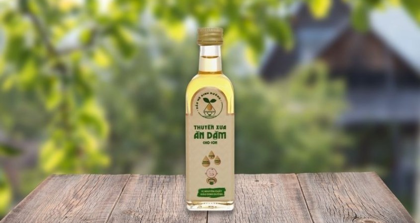 Dầu mè Thuyền Xưa ăn dặm cho bé chai 65 ml