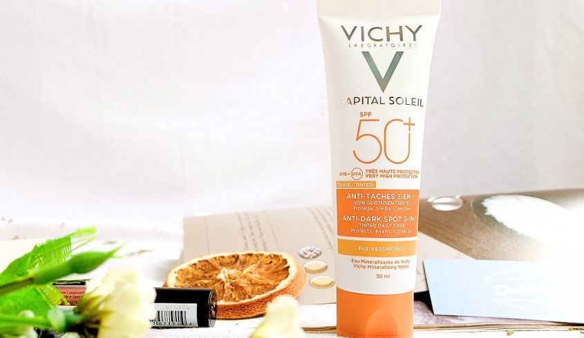 Kem chống nắng dưỡng da 3 trong 1 có màu Vichy Capital Soleil SPF 50+ PA++++ 50 ml