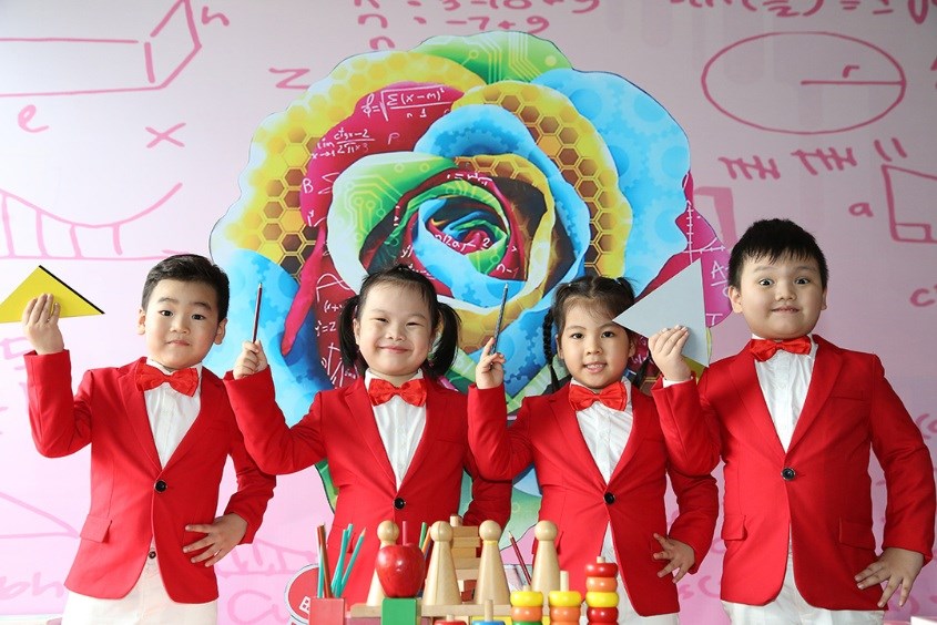 Trường mầm non Hồng Nhung Đà Nẵng rèn kỹ năng tư duy cho trẻ qua các trò chơi