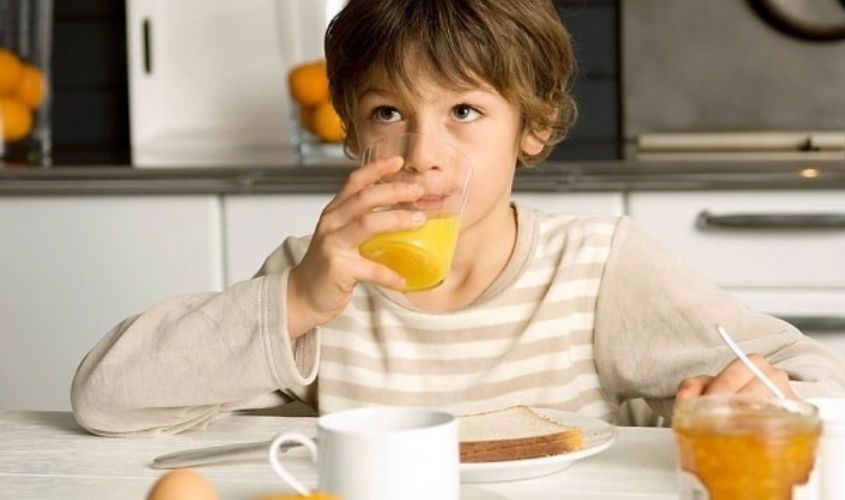 Sau khi ăn bữa chính 30 phút đến 2 tiếng