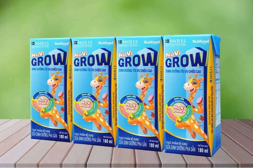 Lốc 4 hộp sữa pha sẵn Nutifood NuVi Grow 180 ml cho bé mang đến trường Trường mầm non Việt Nhật Đà Nẵng