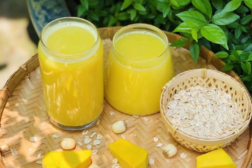 Gợi ý công thức món ăn dặm từ bí đỏ và yến mạch cho bé