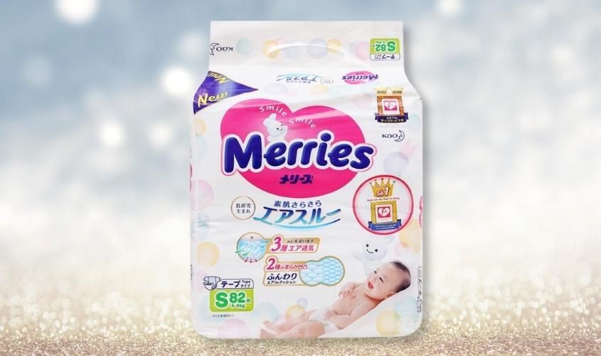Tã dán Merries size S 82 miếng (4 - 8 kg)