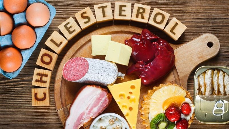 Hạn chế cholesterol trong chế độ ăn uống là điều cần thiết đối với bệnh nhân
