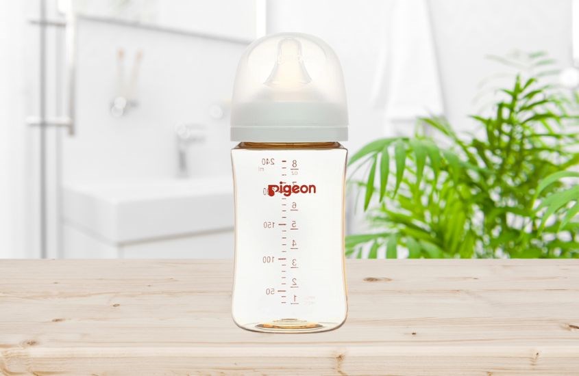 Bình sữa nhựa PPSU Pigeon Softouch Plus WN3 cổ rộng 240 ml (từ 3 tháng) Bình sữa nhựa PPSU Pigeon Softouch Plus WN3 cổ rộng 240 ml (từ 3 tháng)