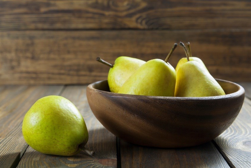 Bà bầu ăn lê bởi lê có chứa nhiều chát dinh dưỡng cần thiết cho thai kỳ Bà bầu ăn lê được không