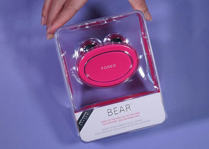 Máy massage da mặt Foreo sử dụng công nghệ T - sonic độc quyền giúp cuốn trôi đi các bụi bẩn nằm sâu bên trong lỗ chân lông
