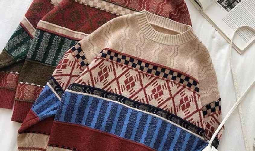 Tặng áo len làm quà Giáng sinh cho mẹ