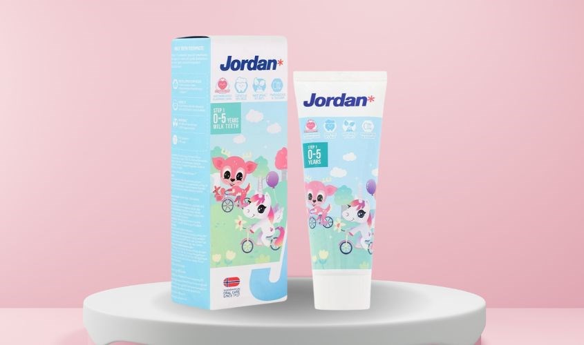 Kem đánh răng cho bé 0 - 5 tuổi Jordan hương dâu 75g Kem đánh răng cho bé 0 - 5 tuổi Jordan hương dâu 75g