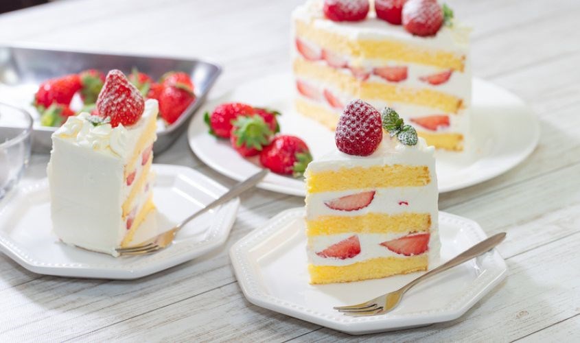 Ăn nhiều bánh ngọt khiến mẹ tăng cân sau sinh