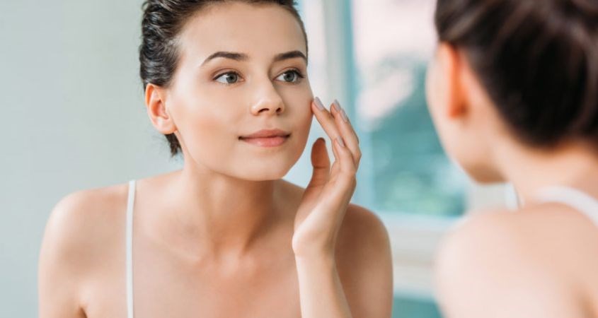  Dầu cá giúp giảm tổn thương do mụn và giảm tình trạng bùng phát mụn