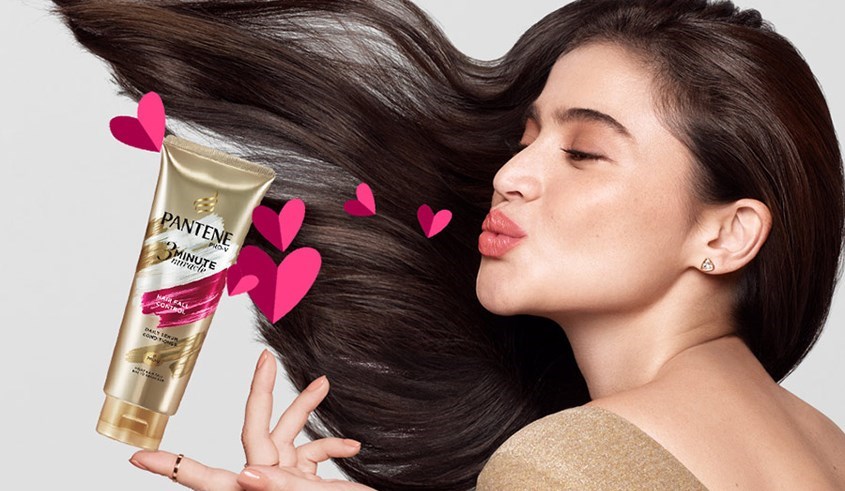 Dầu xả Rejoice 3 trong 1 làm sạch gàu 320 ml