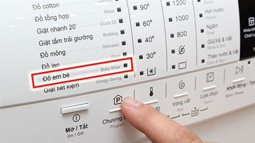 Sử dụng chế độ giặt đồ em bé khi giặt quần áo sơ sinh